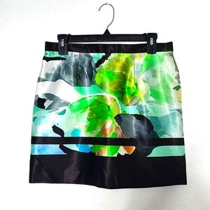 River Island UK Women's Abstract Floral Green/Black Mini Skirt. Size US 6 UK 10
